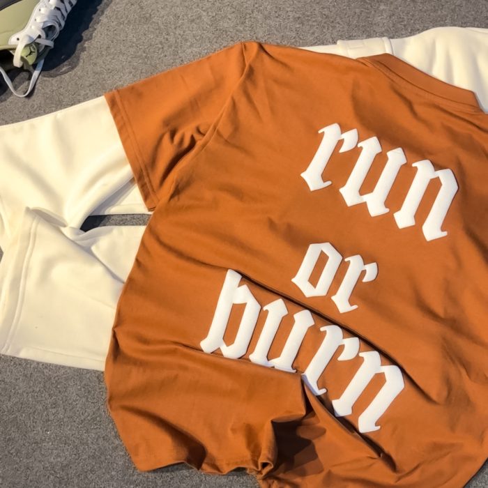 "RUN OR BURN" Brick Puff printed Oversized Tshirt